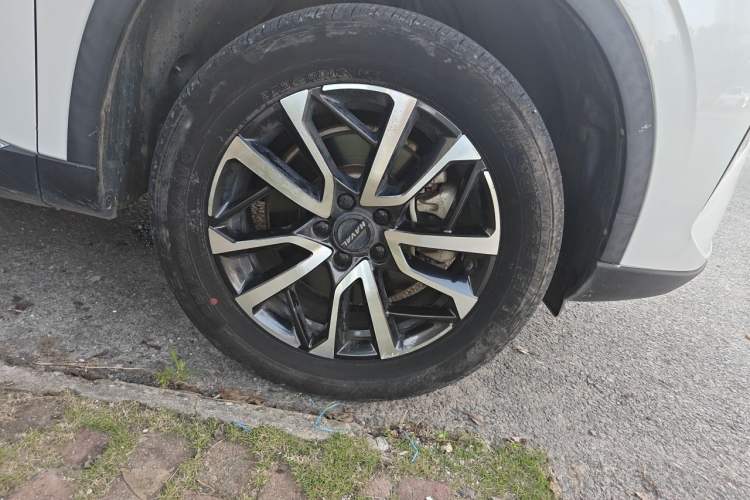 Used Haval H6 2021 3rd Generation 1.5T Automatic Two-Wheel Drive Max Right Front Wheel Hub