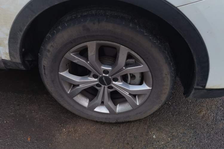 Used Haval H6 2021 National Trend Edition 1.5T Automatic Champion Version Right Front Wheel Hub