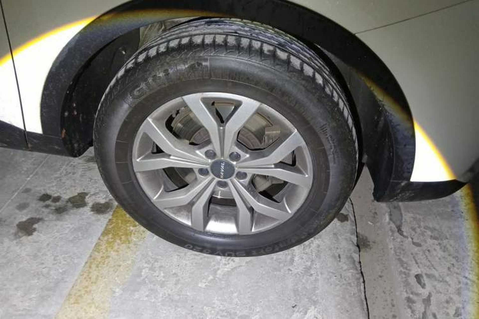 Used Haval H6 2021 National Trend Edition 1.5T Automatic Champion Version Right Front Wheel Hub