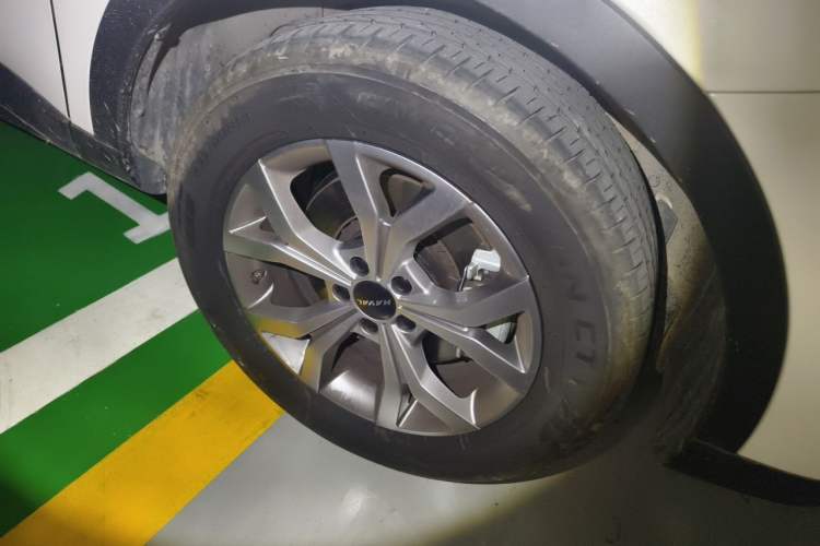Used Haval H6 2021 National Trend Edition 1.5T Automatic Champion Version Right Front Wheel Hub