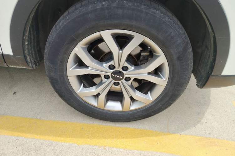 Used Haval H6 2021 National Trend Edition 1.5T Automatic Champion Version Right Front Wheel Hub