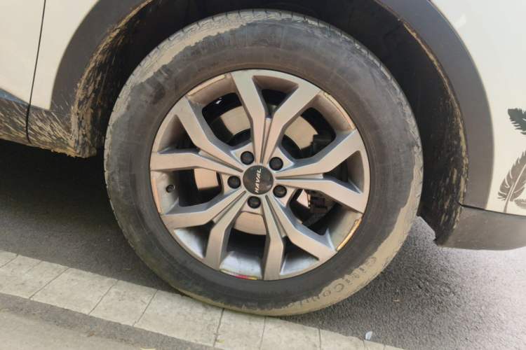 Used Haval H6 2021 National Trend Edition 1.5T Automatic Champion Version Right Front Wheel Hub