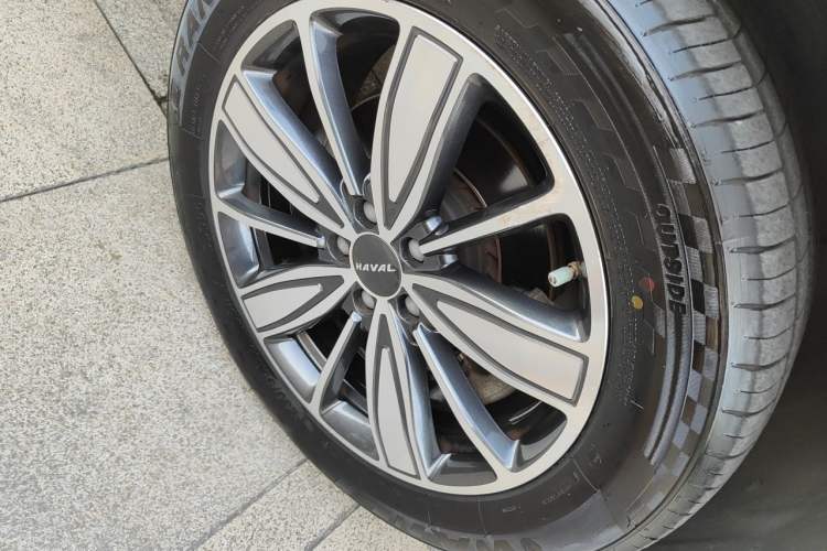 Used Haval H6 2021 1.5 GDIT Automatic Champion Edition Right Front Wheel Hub