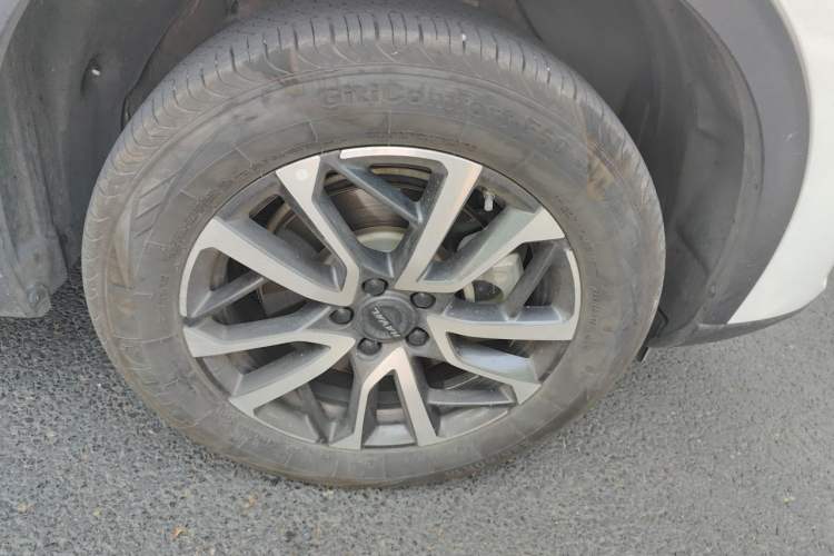 Used Haval H6 2021 3rd Generation 1.5T Automatic Two-Wheel Drive Pro Right Front Wheel Hub