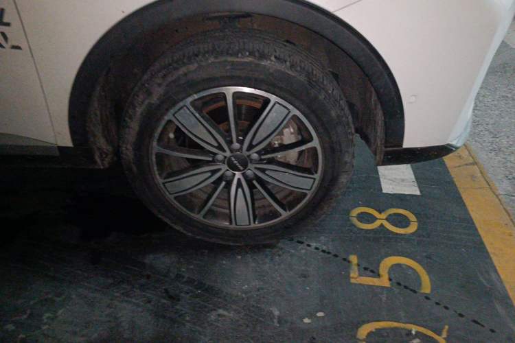 Used Haval H6 2021 1.5 GDIT Automatic Ultra-Luxury Edition Right Front Wheel Hub