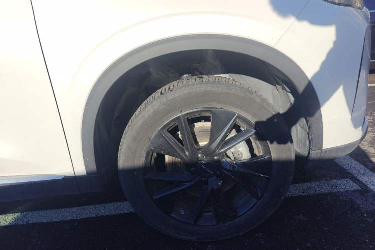 Used Haval H6 2021 3rd Generation 2.0T Automatic Two-Wheel Drive Max Right Front Wheel Hub