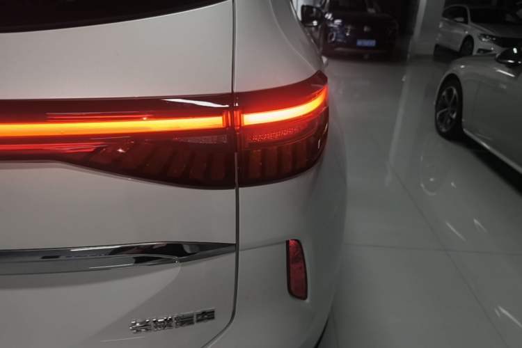 Used Haval H6 2021 3rd Generation 1.5T Automatic Two-Wheel Drive Max Right Rear Taillight