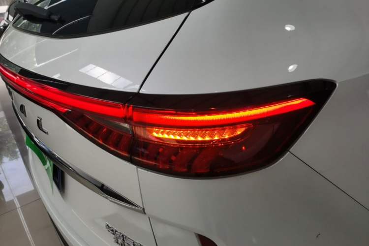 Used Haval H6 2021 3rd Generation 2.0T Automatic Two-Wheel Drive Max Right Rear Taillight
