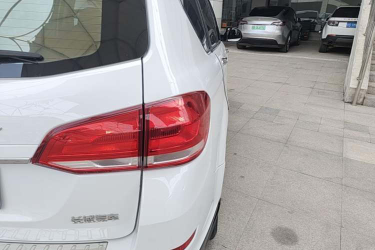 Used Haval H6 2021 Sport Edition 1.5T Manual Elite Smart Connectivity Model with Hexagonal Grille Right Rear Taillight