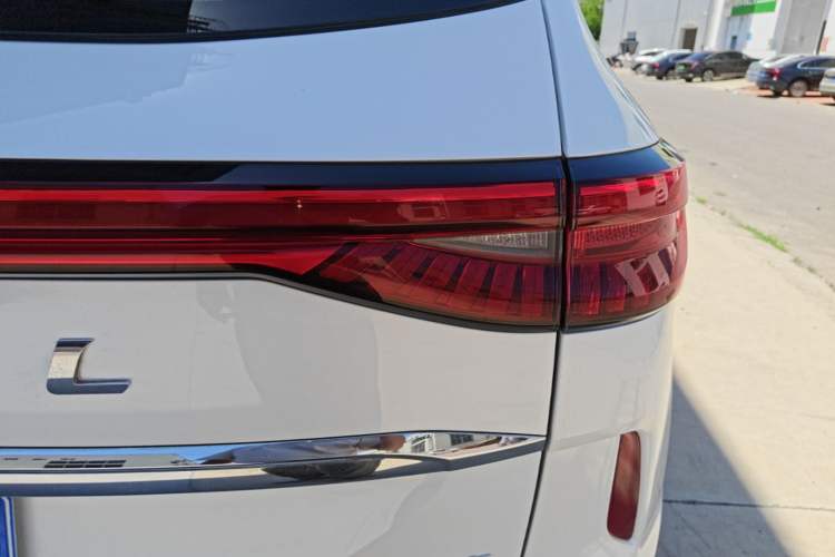 Used Haval H6 2021 3rd Generation 1.5T Automatic Two-Wheel Drive Pro Right Rear Taillight