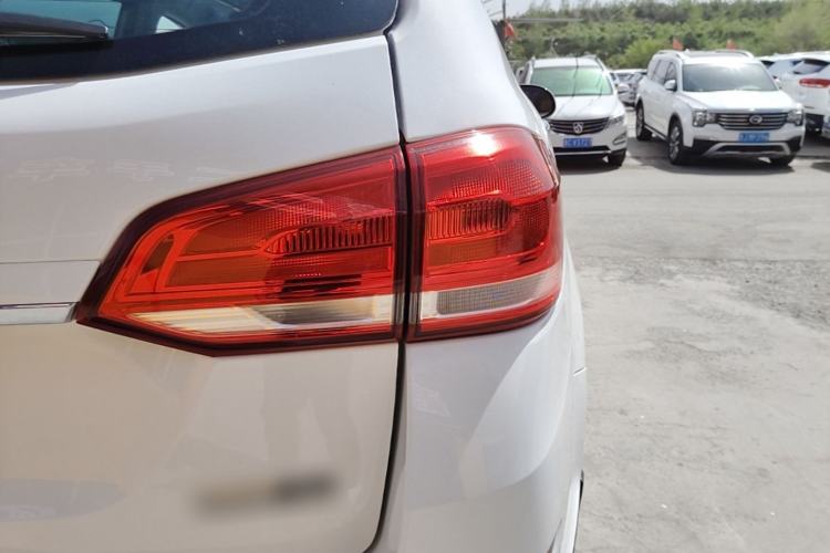 Used Haval H6 2021 Sport Edition 1.5T Automatic Elite Smart Connectivity Model with Hexagonal Grille Right Rear Taillight