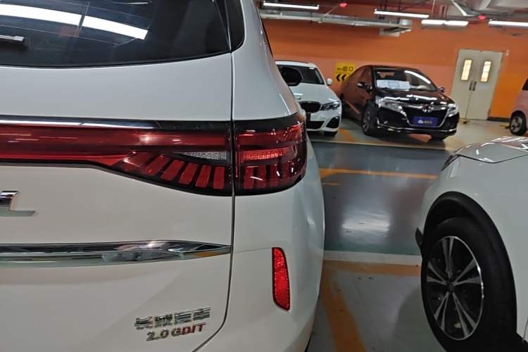 Used Haval H6 2021 3rd Generation 2.0T Automatic Two-Wheel Drive Max Right Rear Taillight