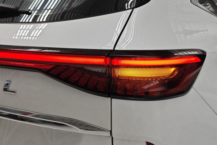 Used Haval H6 2021 3rd Generation 1.5T Automatic Two-Wheel Drive Max Right Rear Taillight