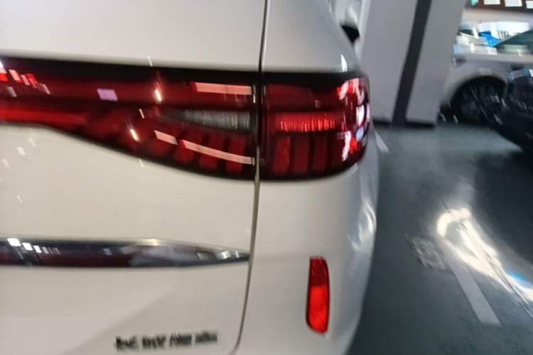 Used Haval H6 2021 3rd Generation 1.5T Automatic Two-Wheel Drive Max Right Rear Taillight