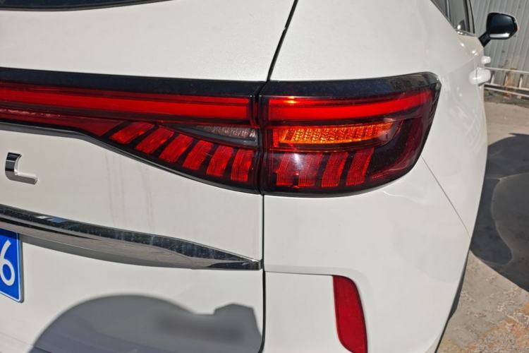 Used Haval H6 2021 3rd Generation 1.5T Automatic Two-Wheel Drive Max Right Rear Taillight