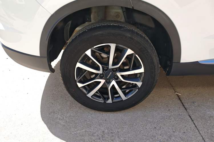 Used Haval H6 2021 3rd Generation 1.5T Automatic Two-Wheel Drive Pro Right Rear Wheel Hub