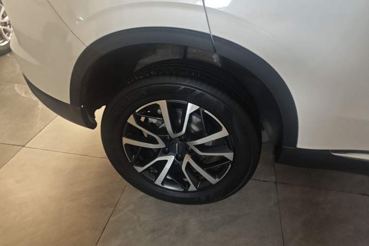 Used Haval H6 2021 3rd Generation 1.5T Automatic Two-Wheel Drive Pro Right Rear Wheel Hub