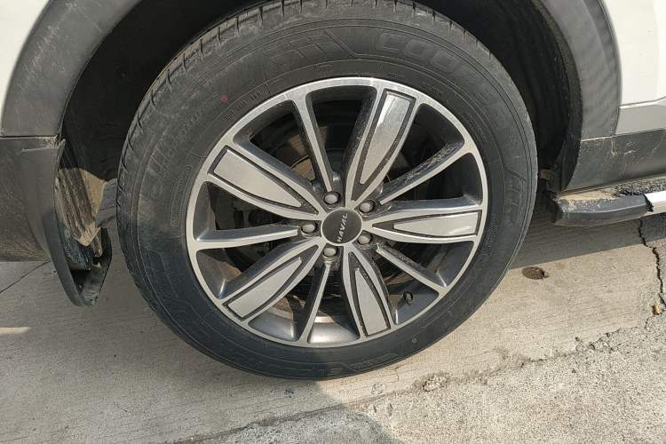 Used Haval H6 2021 1.5 GDIT Automatic Champion Edition Right Rear Wheel Hub