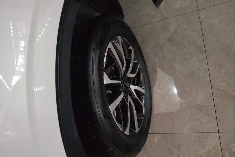 Used Haval H6 2021 3rd Generation 1.5T Automatic Two-Wheel Drive Pro Right Rear Wheel Hub