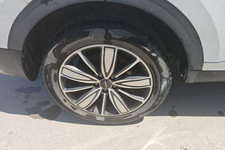 Used Haval H6 2021 1.5 GDIT Automatic Champion Edition Right Rear Wheel Hub
