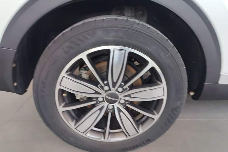 Used Haval H6 2021 1.5 GDIT Automatic Champion Edition Right Rear Wheel Hub
