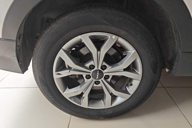 Used Haval H6 2021 National Trend Edition 1.5T Automatic Champion Version Right Rear Wheel Hub