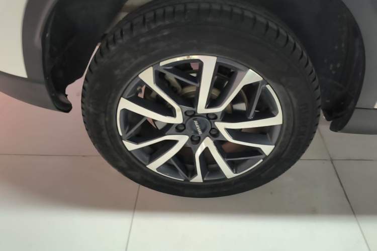 Used Haval H6 2021 3rd Generation 1.5T Automatic Two-Wheel Drive Max Right Rear Wheel Hub
