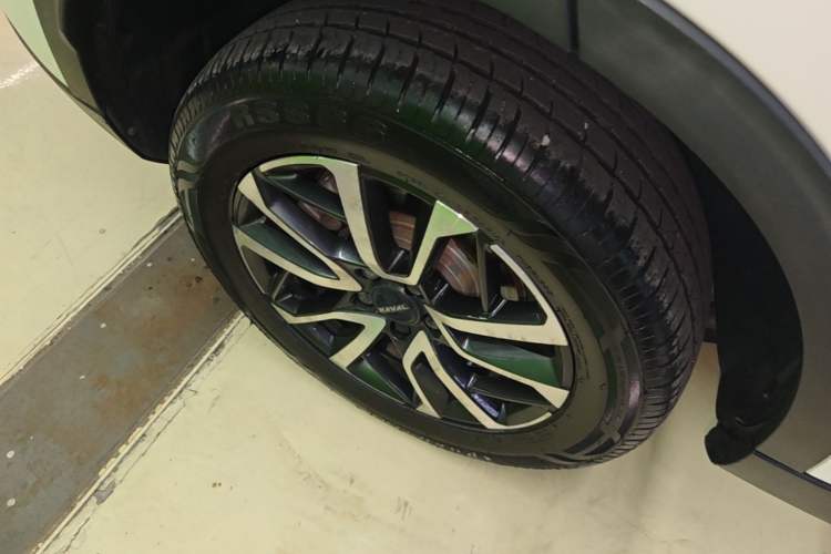 Used Haval H6 2021 3rd Generation 1.5T Automatic Two-Wheel Drive Max Right Rear Wheel Hub