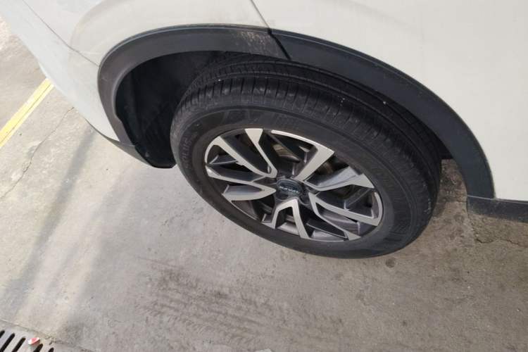 Used Haval H6 2021 3rd Generation 1.5T Automatic Two-Wheel Drive Pro Right Rear Wheel Hub