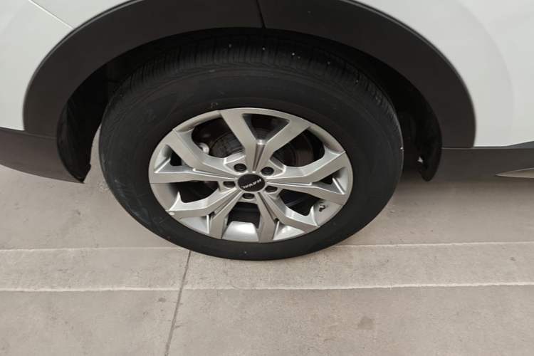 Used Haval H6 2021 National Trend Edition 1.5T Automatic Champion Version Right Rear Wheel Hub