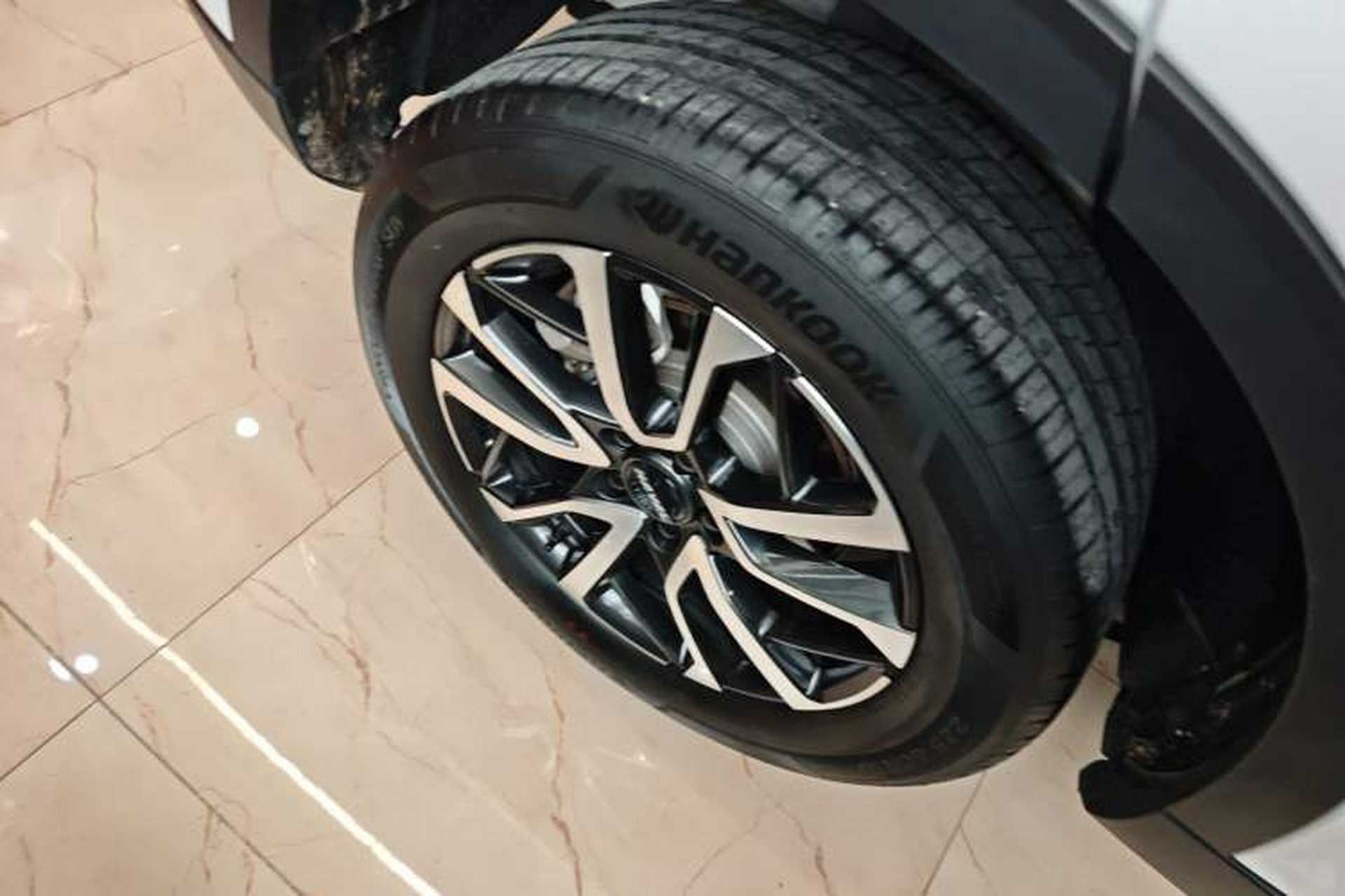 Used Haval H6 2021 3rd Generation 1.5T Automatic Two-Wheel Drive Pro Right Rear Wheel Hub