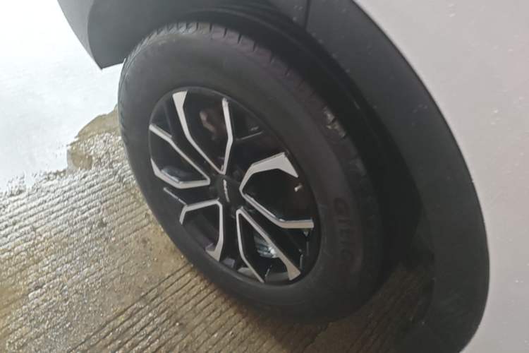Used Haval H6 2021 National Trend Edition 1.5T Automatic Urban Version Right Rear Wheel Hub