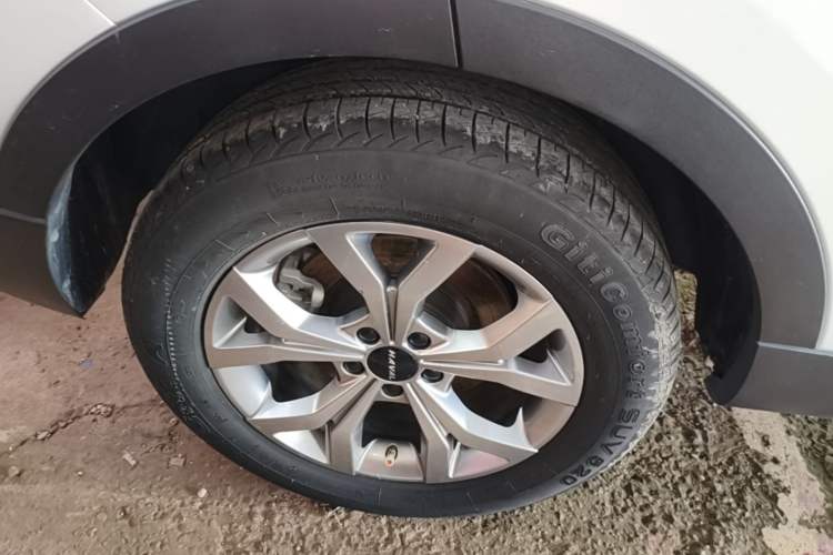 Used Haval H6 2021 National Trend Edition 1.5T Automatic Champion Version Right Rear Wheel Hub