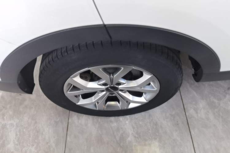 Used Haval H6 2021 National Trend Edition 1.5T Automatic Champion Version Right Rear Wheel Hub