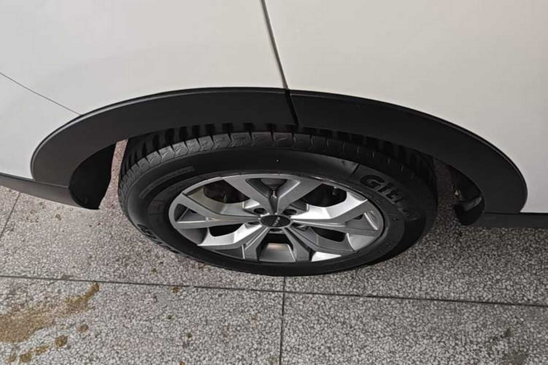 Used Haval H6 2021 National Trend Edition 1.5T Automatic Champion Version Right Rear Wheel Hub