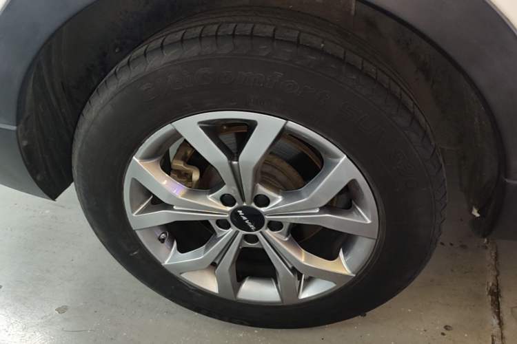 Used Haval H6 2021 National Trend Edition 1.5T Automatic Champion Version Right Rear Wheel Hub