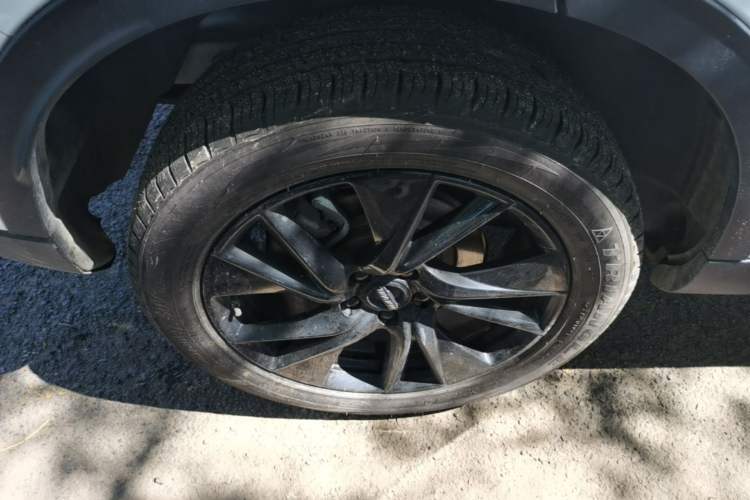 Used Haval H6 2021 3rd Generation 2.0T Automatic Two-Wheel Drive Max Right Rear Wheel Hub