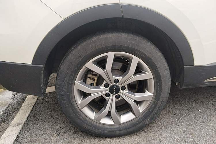 Used Haval H6 2021 National Trend Edition 1.5T Automatic Champion Version Right Rear Wheel Hub