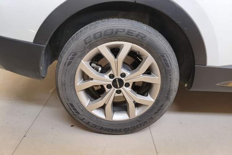 Used Haval H6 2021 National Trend Edition 1.5T Automatic Champion Version Right Rear Wheel Hub