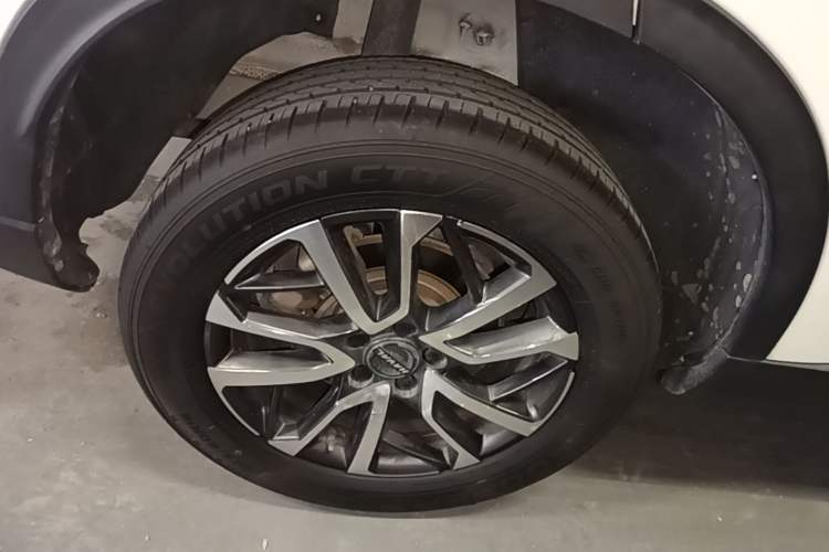 Used Haval H6 2021 3rd Generation 1.5T Automatic Two-Wheel Drive Pro Right Rear Wheel Hub