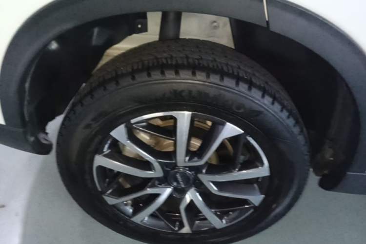Used Haval H6 2021 3rd Generation 1.5T Automatic Two-Wheel Drive Max Right Rear Wheel Hub