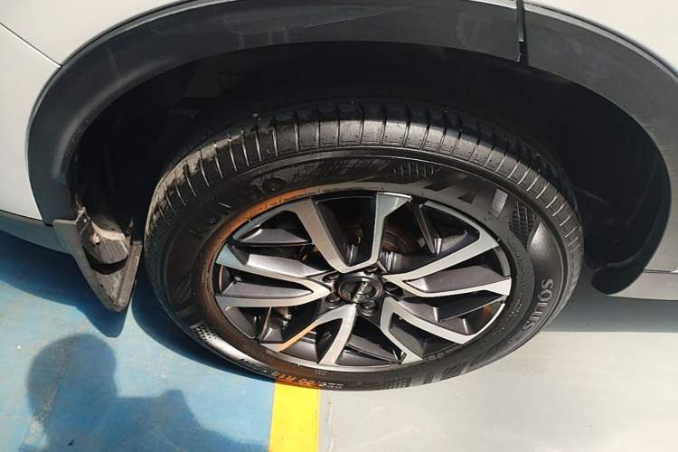 Used Haval H6 2021 3rd Generation 1.5T Automatic Two-Wheel Drive Pro Right Rear Wheel Hub