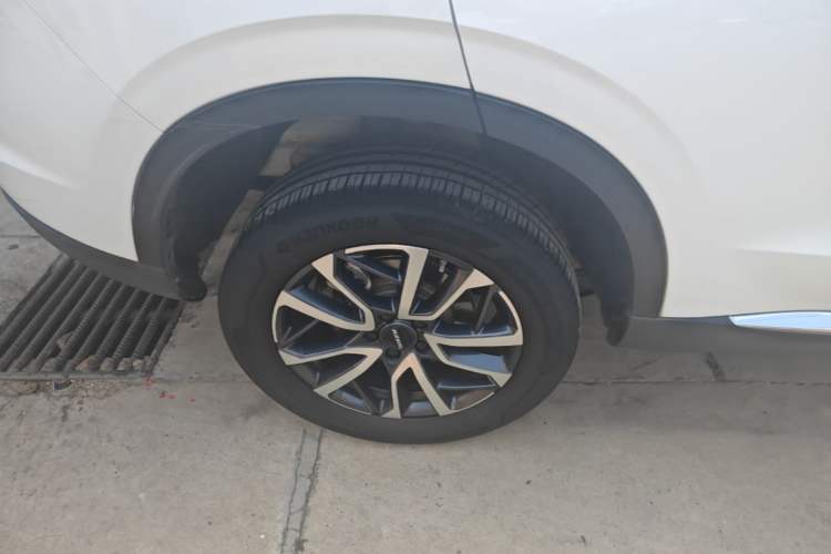 Used Haval H6 2021 3rd Generation 1.5T Automatic Enjoyment Model Right Rear Wheel Hub