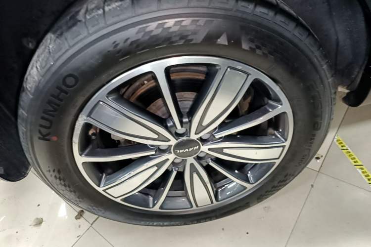 Used Haval H6 2021 1.5 GDIT Automatic Champion Edition Right Rear Wheel Hub