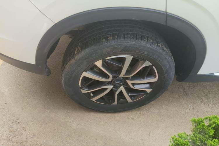 Used Haval H6 2021 3rd Generation 1.5T Automatic Two-Wheel Drive Max Right Rear Wheel Hub