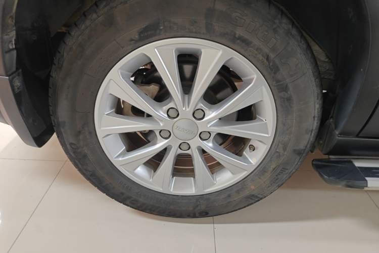 Used Haval H6 2021 Sport Edition 1.5T Automatic Elite Smart Connectivity Model U-Shape Grille Right Rear Wheel Hub