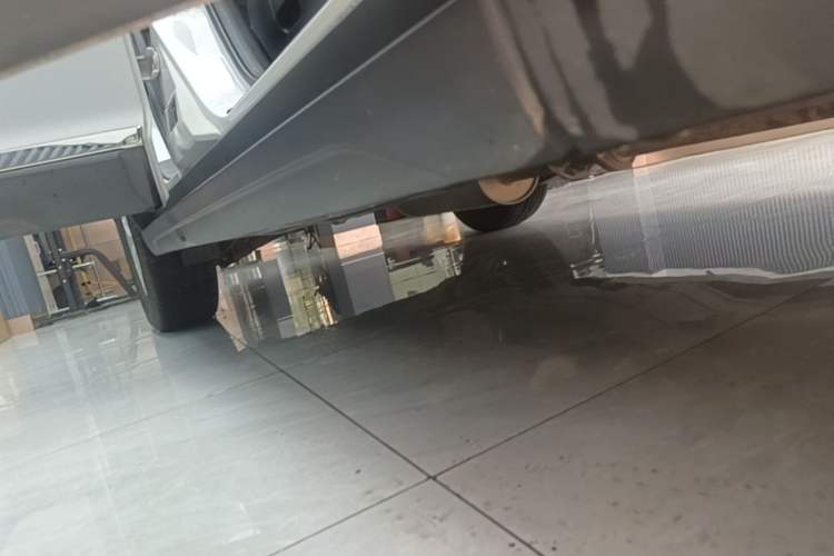 Used Haval H6 2021 Sport Edition 1.5T Automatic Elite Smart Connectivity Model with Hexagonal Grille Right Side Sill