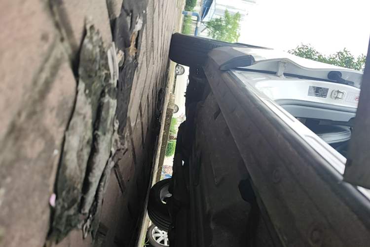 Used Haval H6 2021 3rd Generation 2.0T Automatic All-Wheel Drive Supreme+ Right Side Sill