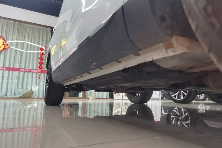 Used Haval H6 2021 3rd Generation 2.0T Automatic All-Wheel Drive Max Right Side Sill
