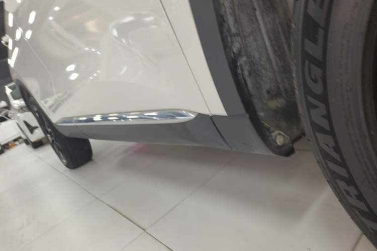Used Haval H6 2021 3rd Generation 2.0T Automatic Two-Wheel Drive Max Right Side Sill